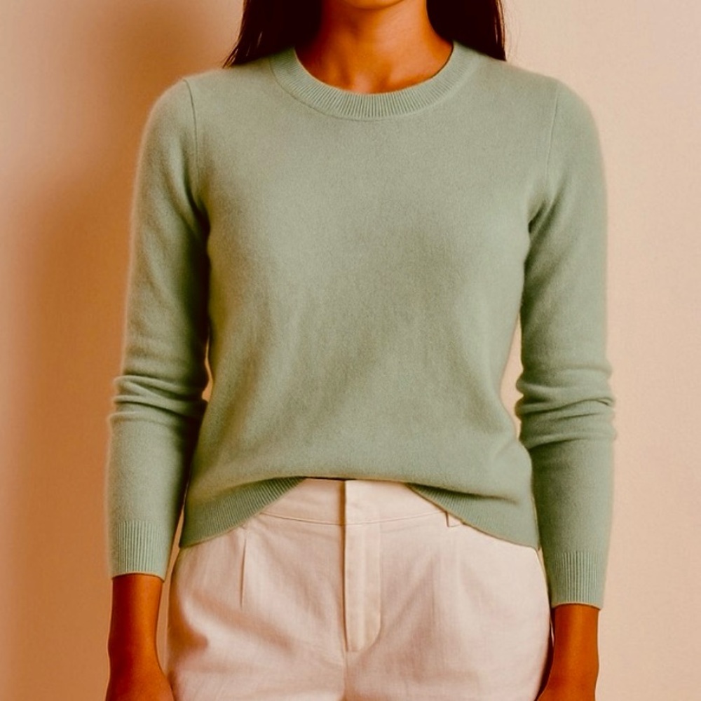 J Crew Light Green Cashmere Crewneck Sweater size XS